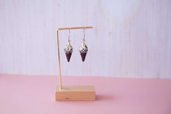 Σκουλαρίκια Παγωτό Μηχανής "Cookies & Cream Hoops" - Image 3