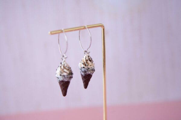 Σκουλαρίκια Παγωτό Μηχανής "Cookies & Cream Hoops"