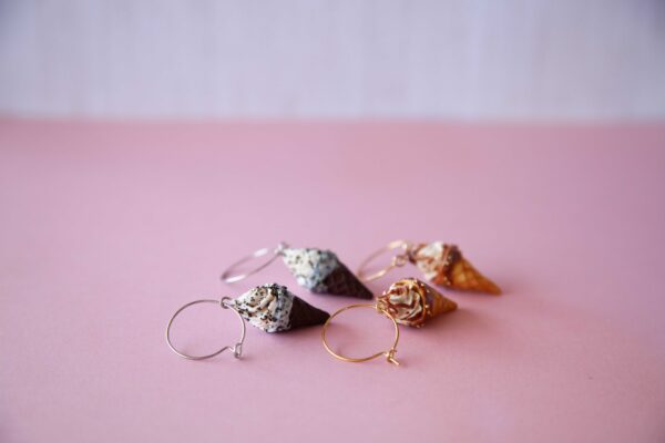 Σκουλαρίκια Παγωτό Μηχανής "Cookies & Cream Hoops" - Image 8